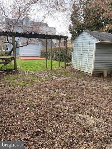 30 THOMAS AVE, Bryn Mawr, PA 19010