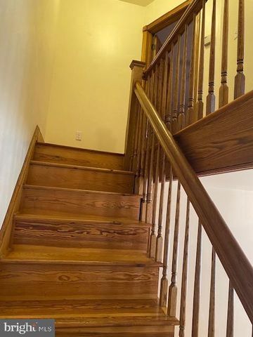 30 THOMAS AVE, Bryn Mawr, PA 19010