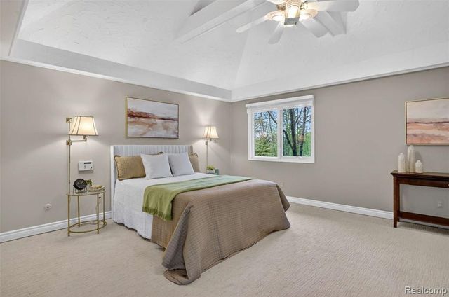 5300 Old Mill Road, Rochester, MI 48306