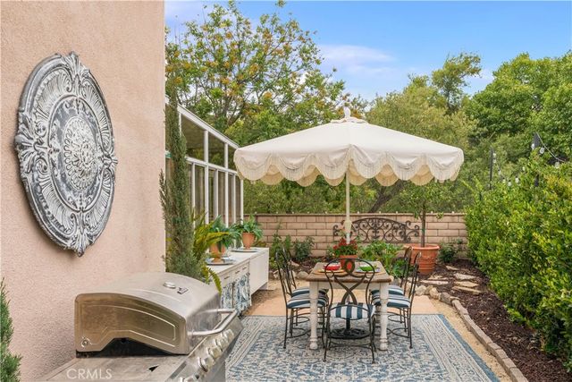 37849 Bear View Circle, Murrieta, CA 92562