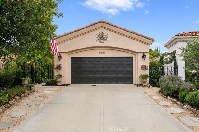 37849 Bear View Circle, Murrieta, CA 92562
