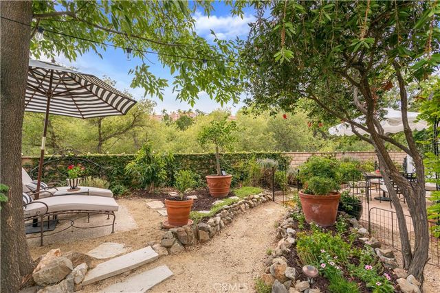 37849 Bear View Circle, Murrieta, CA 92562