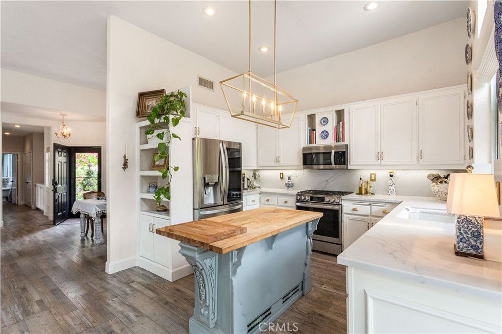 37849 Bear View Circle, Murrieta, CA 92562 — photo 5