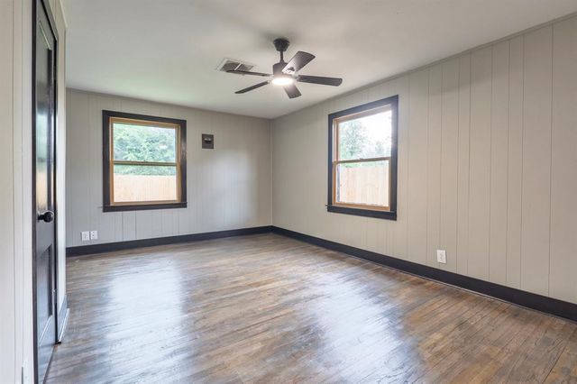 2011 N Dorothy Avenue, Shawnee, OK 74804