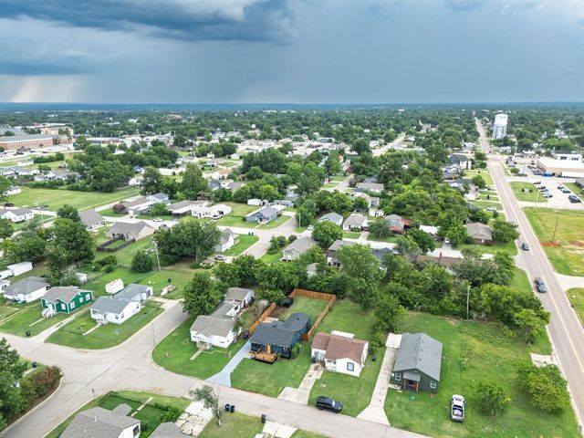 2011 N Dorothy Avenue, Shawnee, OK 74804