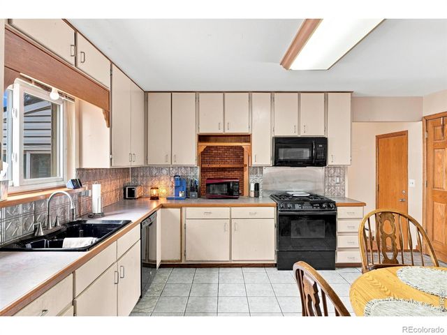 6605 S Shields Street, Fort Collins, CO 80526