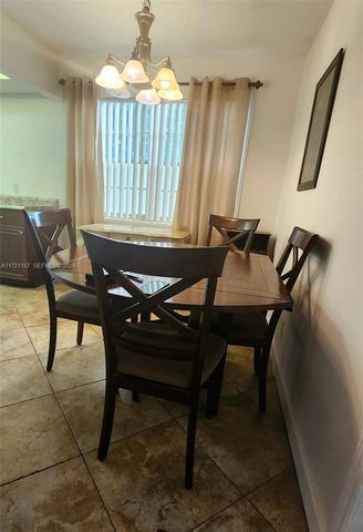 564 Durham T 564 564, Deerfield Beach, FL 33442