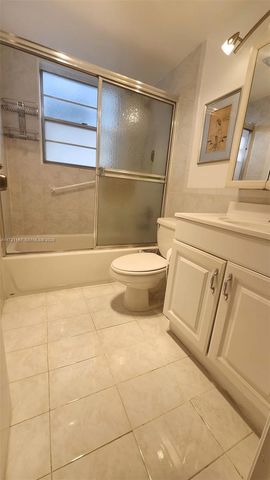 564 Durham T 564 564, Deerfield Beach, FL 33442