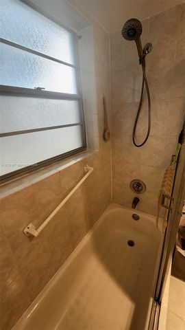 564 Durham T 564 564, Deerfield Beach, FL 33442