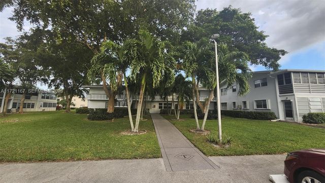 564 Durham T 564 564, Deerfield Beach, FL 33442