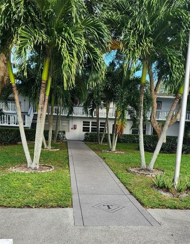 564 Durham T 564 564, Deerfield Beach, FL 33442