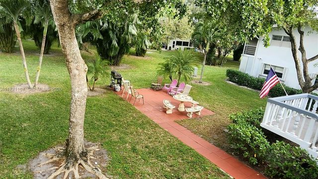 564 Durham T 564 564, Deerfield Beach, FL 33442