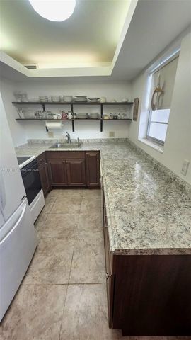 564 Durham T 564 564, Deerfield Beach, FL 33442