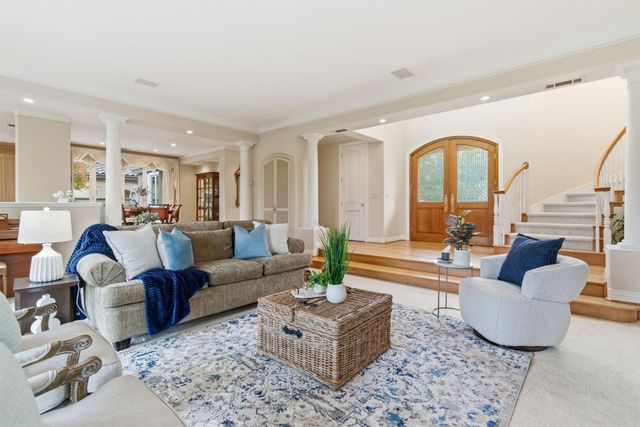 4239 Saint Andrews Dr, Stockton, CA 95219