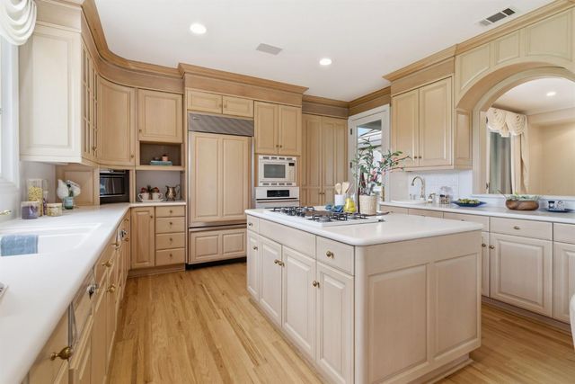 4239 Saint Andrews Dr, Stockton, CA 95219