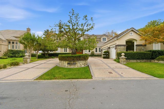 4239 Saint Andrews Dr, Stockton, CA 95219