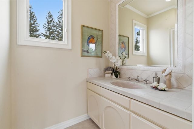 4239 Saint Andrews Dr, Stockton, CA 95219