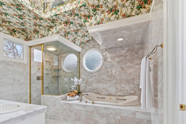 4239 Saint Andrews Dr, Stockton, CA 95219