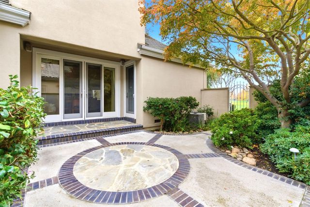 4239 Saint Andrews Dr, Stockton, CA 95219