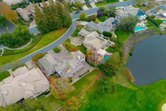 4239 Saint Andrews Dr, Stockton, CA 95219