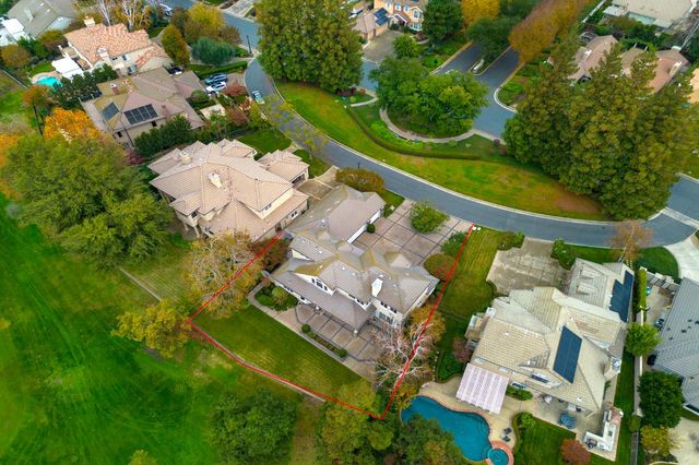 4239 Saint Andrews Dr, Stockton, CA 95219