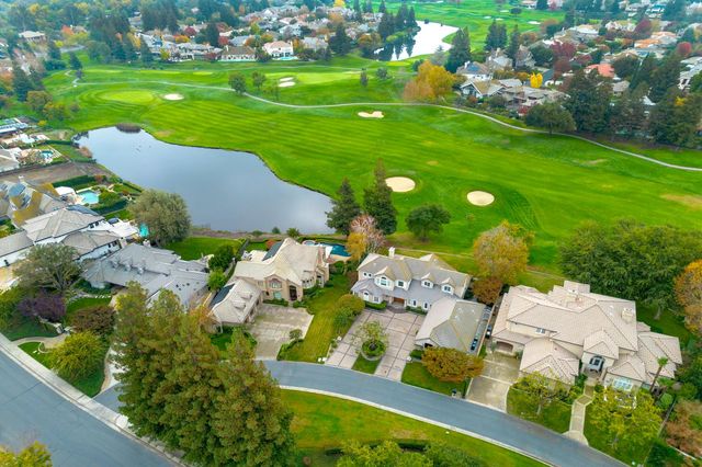 4239 Saint Andrews Dr, Stockton, CA 95219