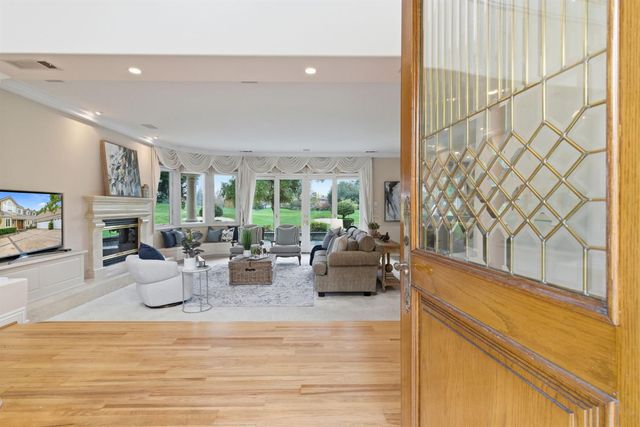 4239 Saint Andrews Dr, Stockton, CA 95219