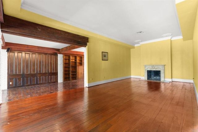 3210 Henderson Bayou Road, Lake Charles, LA 70605