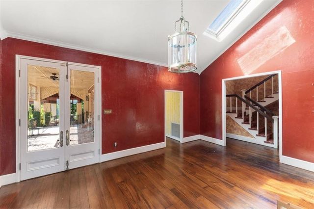 3210 Henderson Bayou Road, Lake Charles, LA 70605