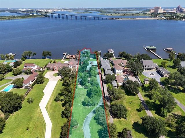 3210 Henderson Bayou Road, Lake Charles, LA 70605