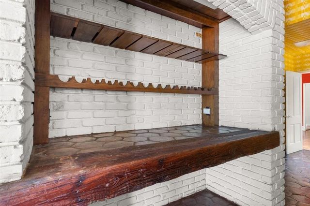 3210 Henderson Bayou Road, Lake Charles, LA 70605