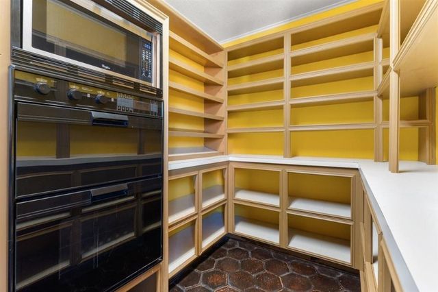 3210 Henderson Bayou Road, Lake Charles, LA 70605