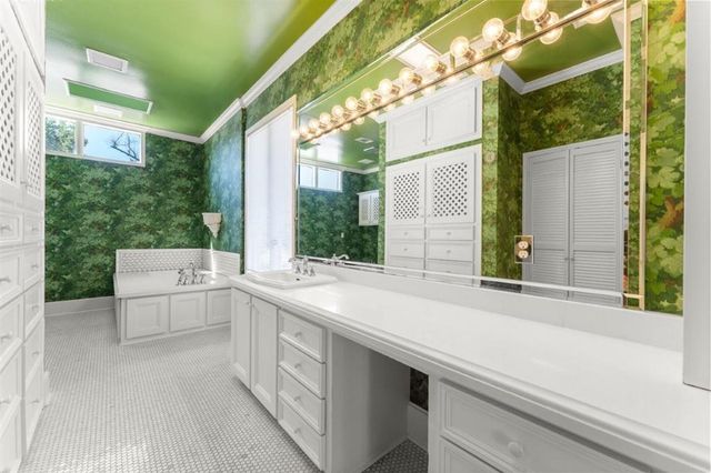 3210 Henderson Bayou Road, Lake Charles, LA 70605