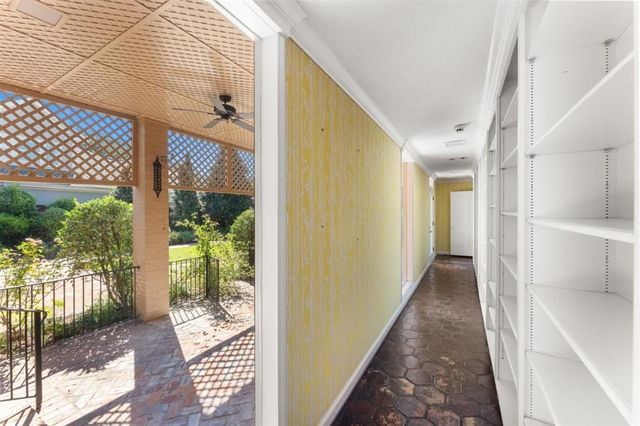 3210 Henderson Bayou Road, Lake Charles, LA 70605