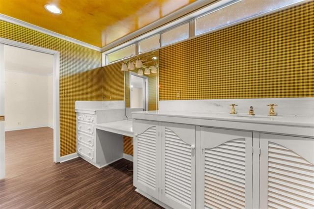 3210 Henderson Bayou Road, Lake Charles, LA 70605