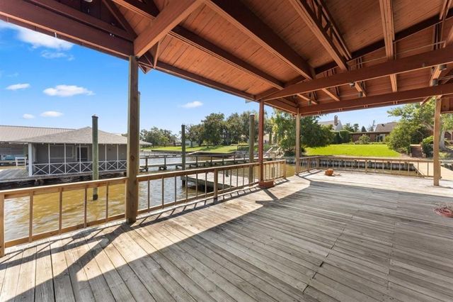 3210 Henderson Bayou Road, Lake Charles, LA 70605