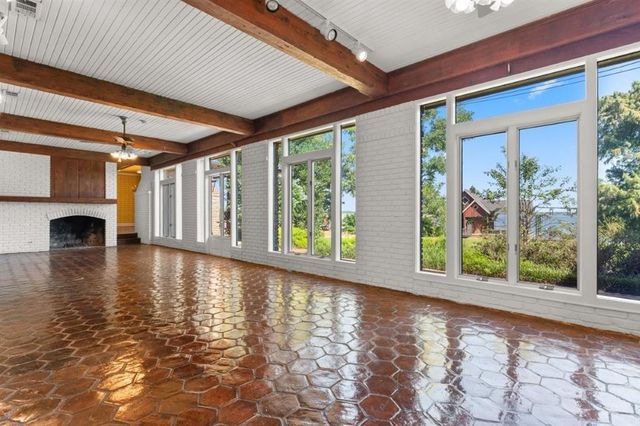 3210 Henderson Bayou Road, Lake Charles, LA 70605