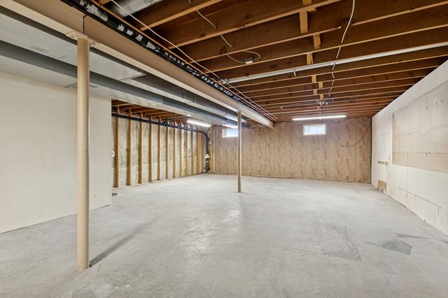 6814 Rhode Island Trail, Crystal Lake, IL 60012