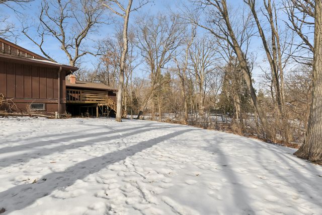 6814 Rhode Island Trail, Crystal Lake, IL 60012