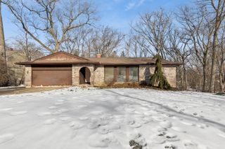 6814 Rhode Island Trail, Crystal Lake, IL 60012