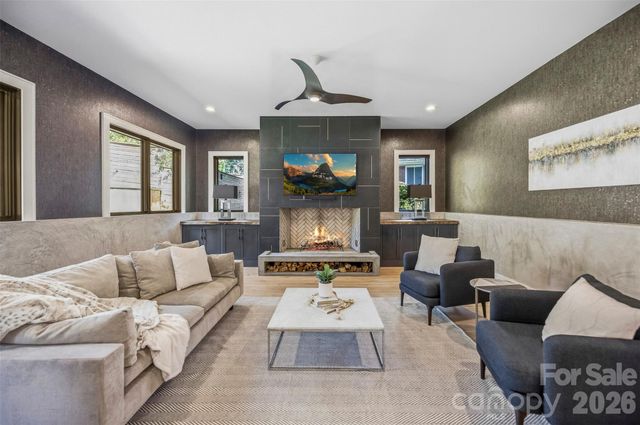 3416 Windsor Drive, Charlotte, NC 28209