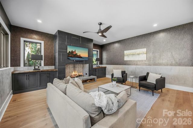 3416 Windsor Drive, Charlotte, NC 28209