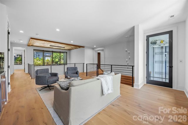3416 Windsor Drive, Charlotte, NC 28209