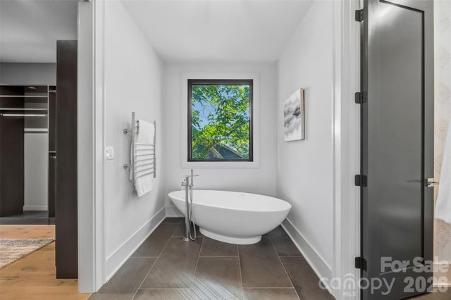 3416 Windsor Drive, Charlotte, NC 28209