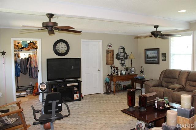 706 Highway Ra, Wappapello, MO 63966