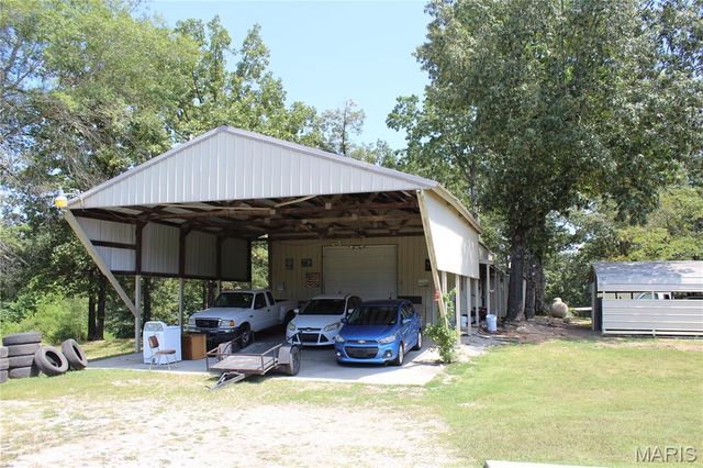 706 Highway Ra, Wappapello, MO 63966