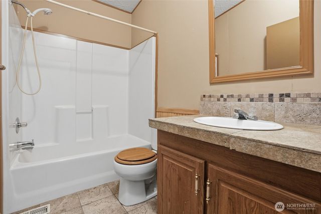 10535 Olalla Valley Road SE, Olalla, WA 98359