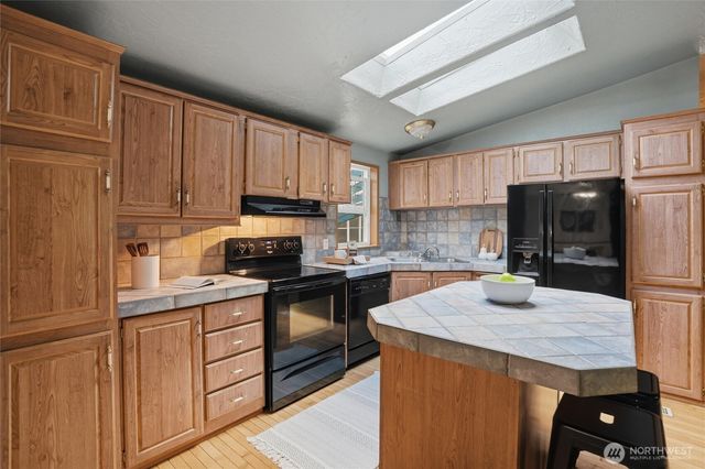 10535 Olalla Valley Road SE, Olalla, WA 98359