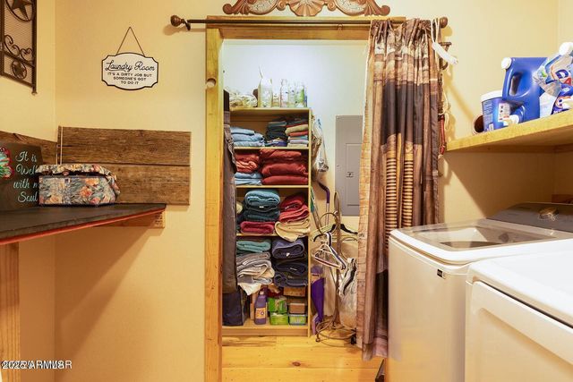 18 N COUNTY ROAD N3207 --, Vernon, AZ 85940