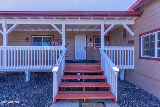 18 N COUNTY ROAD N3207 --, Vernon, AZ 85940